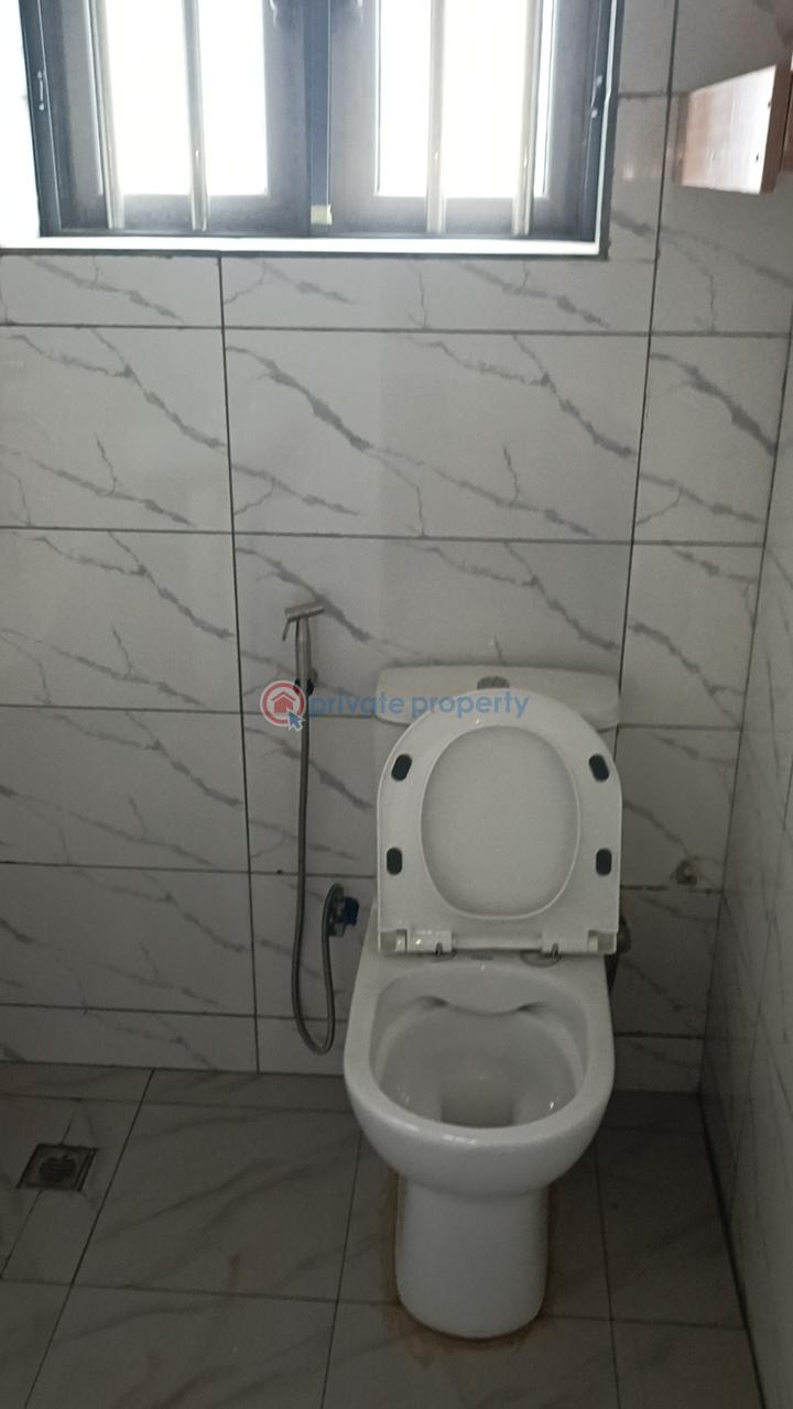 3 bedroom Block Of Flats For Rent Guzape Main, Abuja. Guzape Abuja Phase 1  - 4