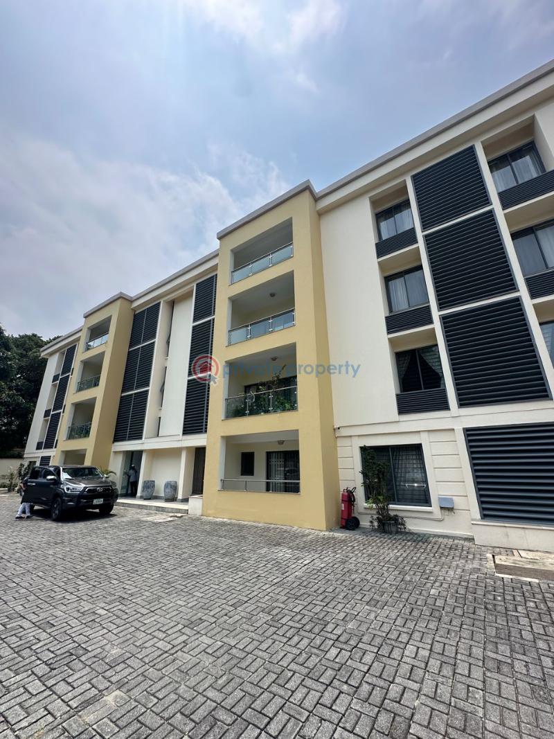 3 bedroom Shared Apartment For Rent Ikoyi Lagos - 1