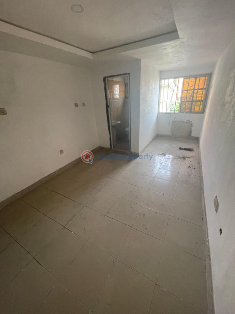 2 bedroom Block Of Flats For Rent Unity Estate Badore Ajah Lagos - 3