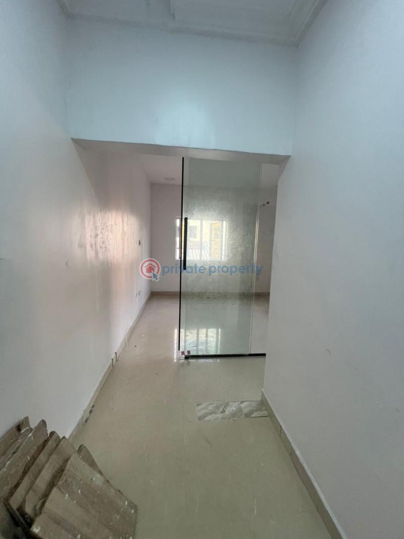 Office For Rent Off Hakeem Dickson Lekki Phase 1 Lagos - 0