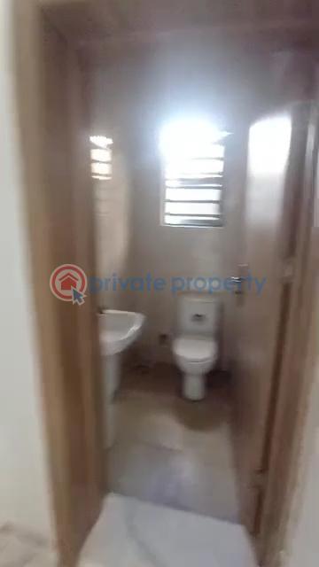 Very decent minflat - 5 1 bedroom Mini Flat For Rent Pedro Road Palmgroove Shomolu Lagos - 5