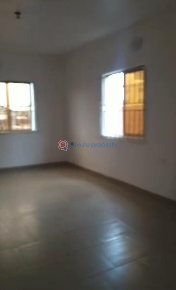 3 bedroom Flat & Apartment For Rent Iwaya Yaba Lagos - 7