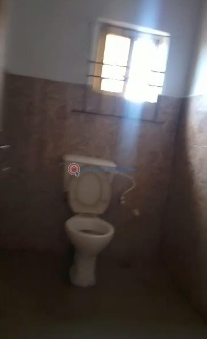 3 bedroom Flat & Apartment For Rent Iwaya Yaba Lagos - 6