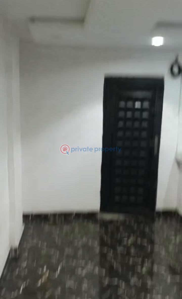 1 bedroom Self Contain For Rent Adekunle Yaba Lagos - 1