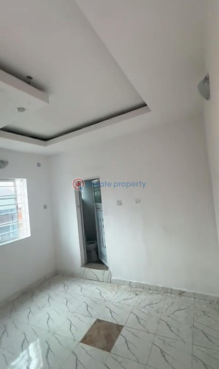 2 bedroom Duplex For Rent Off Pedro Road Shomolu Lagos - 0