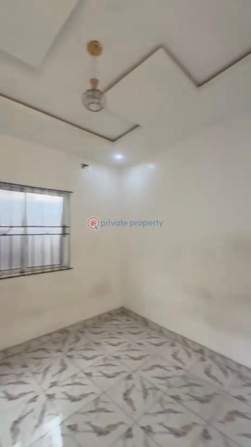 Self Contain For Rent Off Ilaje Road Bariga Shomolu Lagos - 0