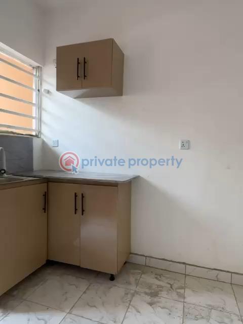 1 bedroom Self Contain For Rent 8 Labiran Str. Off Pedro Road Palmgroove Shomolu Lagos - 4