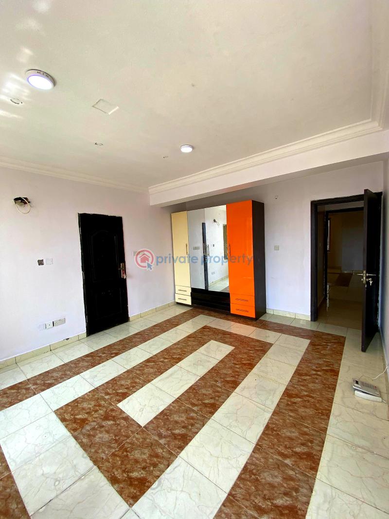 Very desent, serviced and well maintained 3 bedroom apartment - 8 3 bedroom Block Of Flats For Sale Osapa London Lekki Lagos - 8