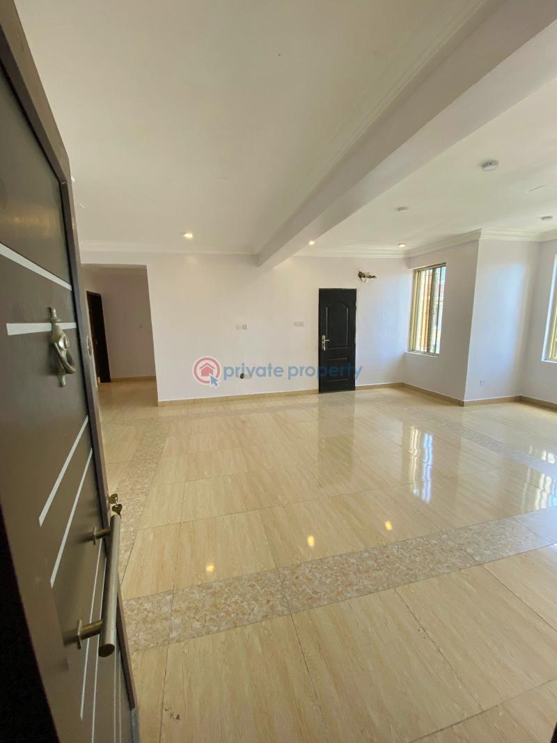 Very desent, serviced and well maintained 3 bedroom apartment - 1 3 bedroom Block Of Flats For Sale Osapa London Lekki Lagos - 1