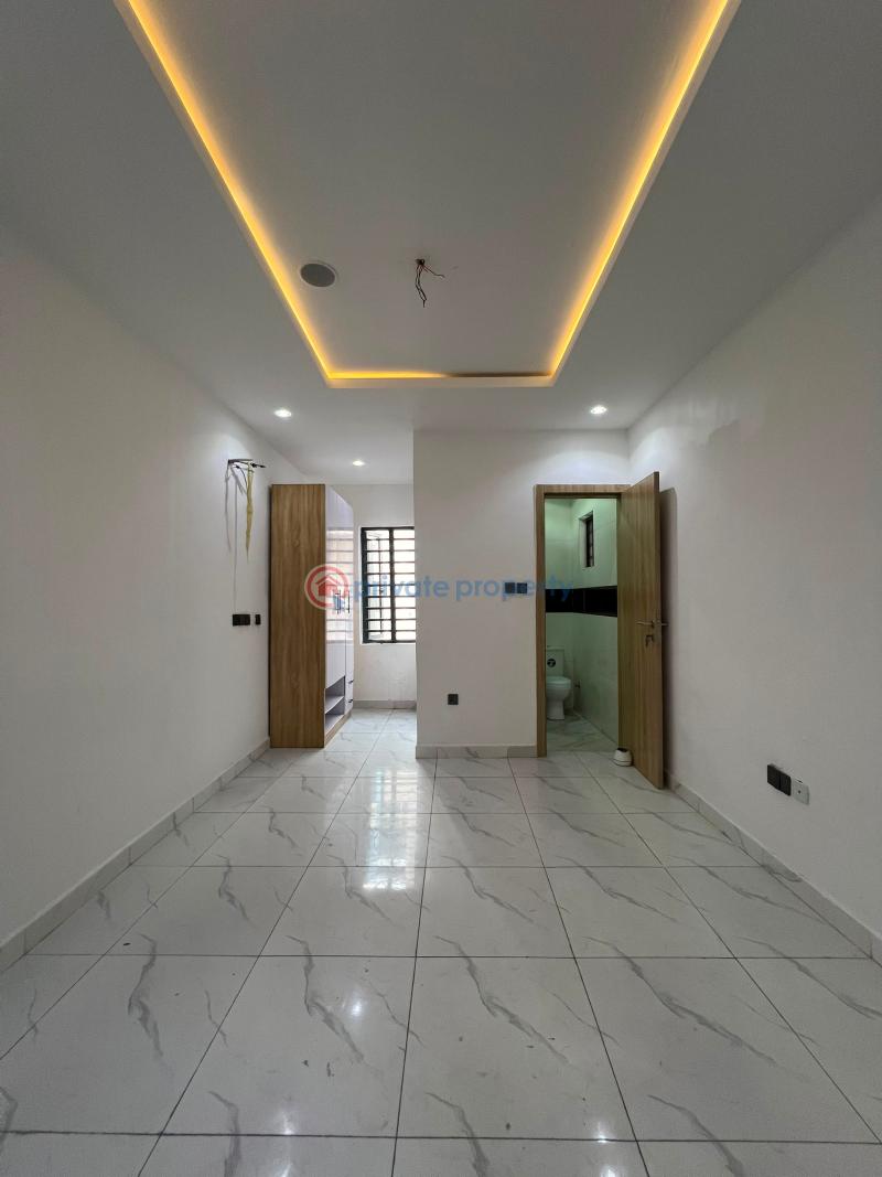 2 bedroom Block Of Flats For Rent Ilasan Lekki Lagos - 6