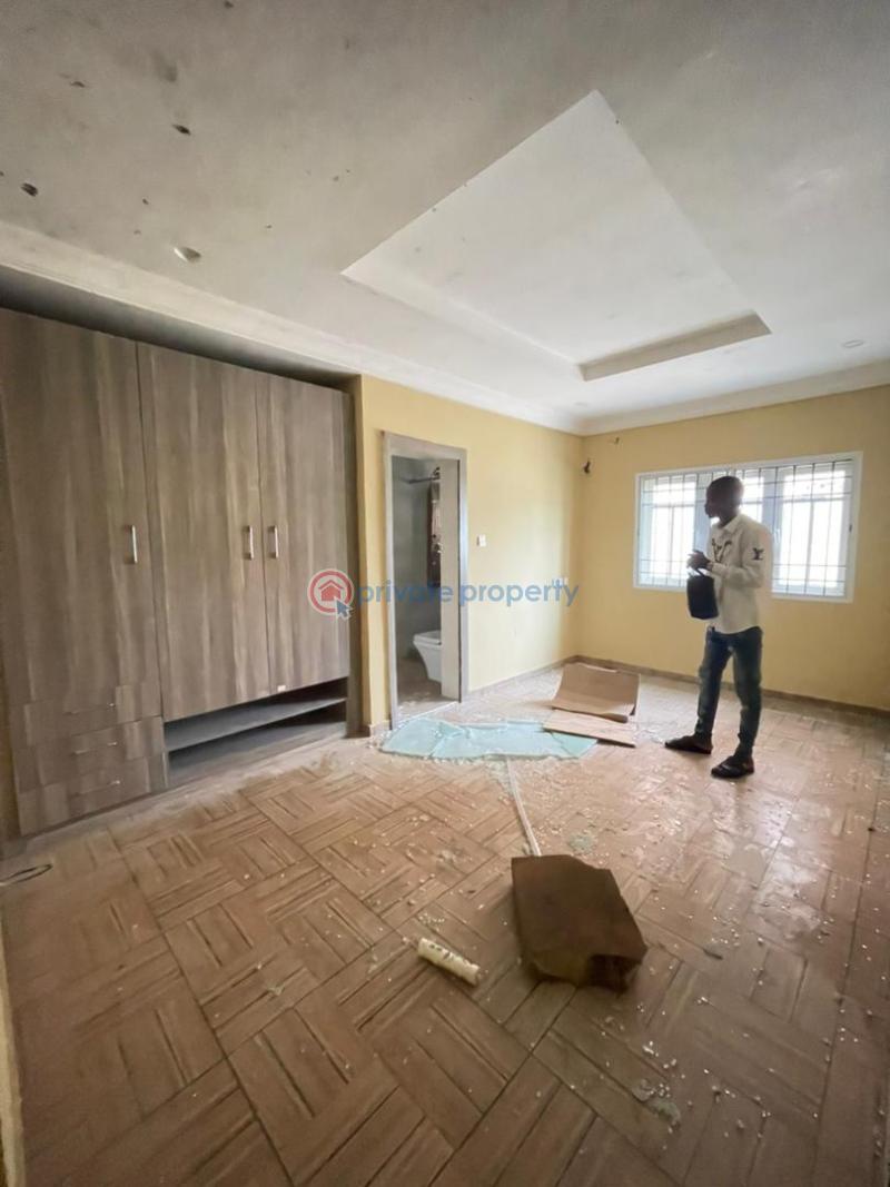 2 bedroom Block Of Flats For Sale Behind Zenith Bank Ahmadu Bello Way Victoria Island Lagos - 3