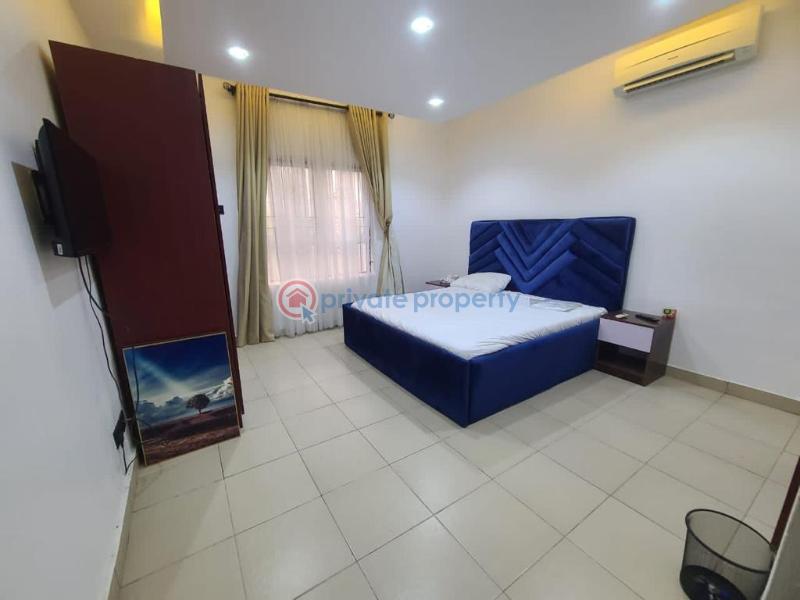 2 bedroom Block Of Flats For Sale Behind Zenith Bank Ahmadu Bello Way Victoria Island Lagos - 5