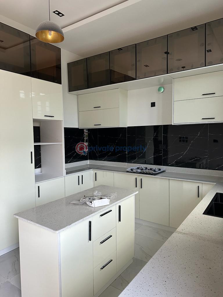 2 bedroom Block Of Flats For Sale Behind Zenith Bank Ahmadu Bello Way Victoria Island Lagos - 2