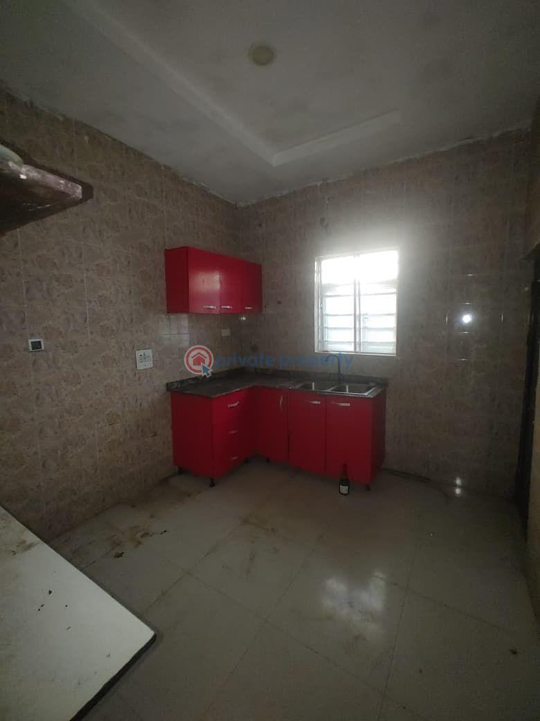 2 bedroom Block Of Flats For Rent By Hot Bread Sangotedo Lagos - 4