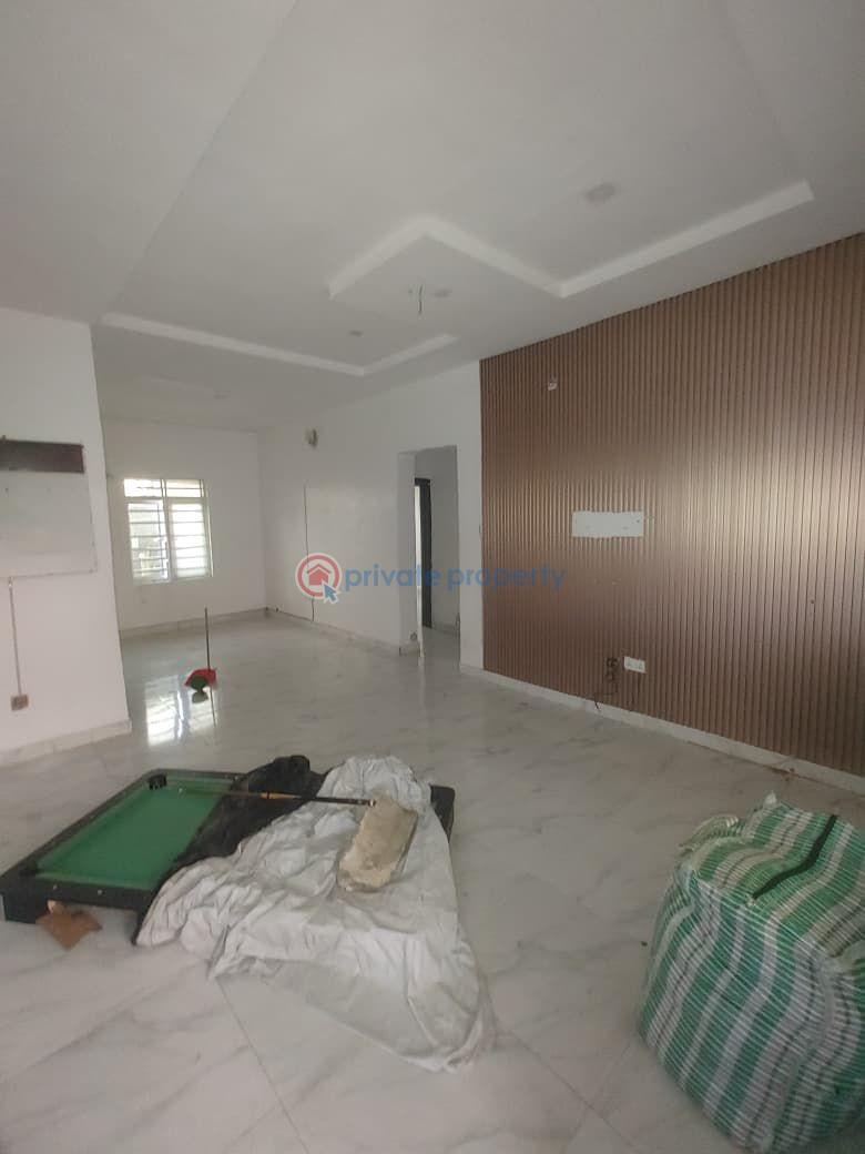 2 bedroom Block Of Flats For Rent By Hot Bread Sangotedo Lagos - 3