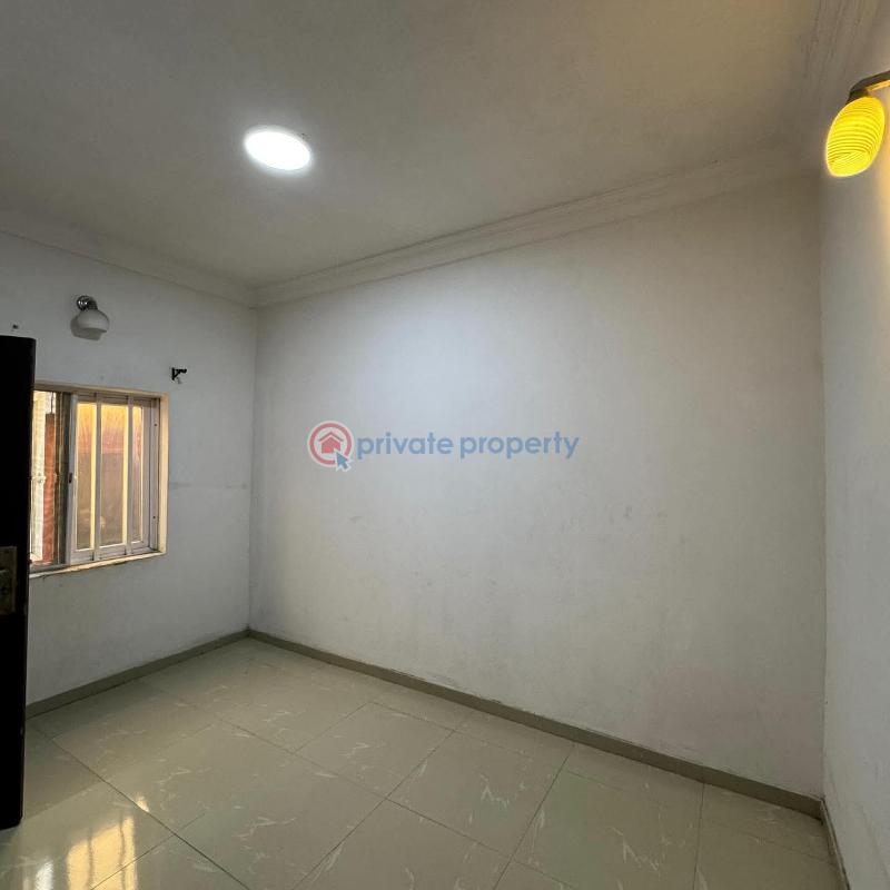 4 bedroom Semi detached Duplex For Sale Surulere Lagos - 16