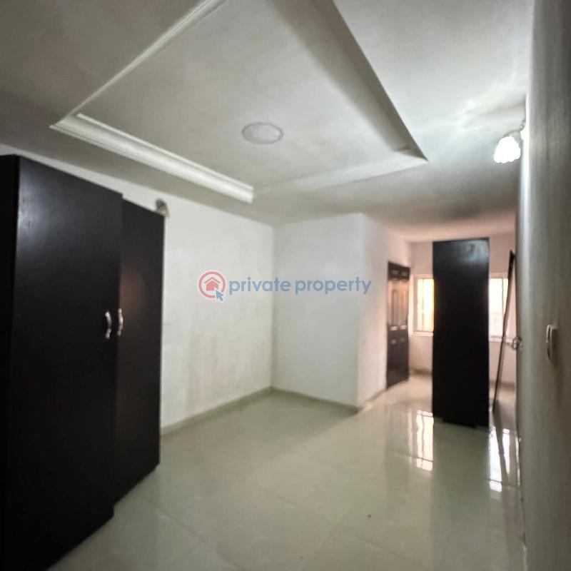 4 bedroom Semi detached Duplex For Sale Surulere Lagos - 9