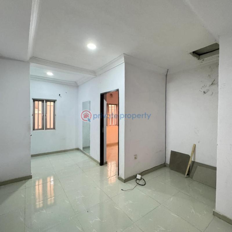 4 bedroom Semi detached Duplex For Sale Surulere Lagos - 14