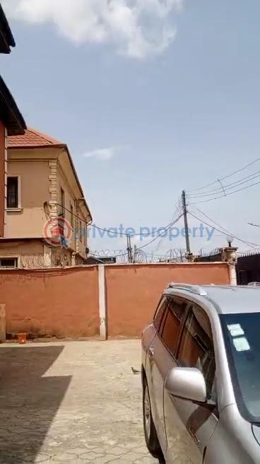6 bedroom Duplex For Sale College Bustop Igando Lagos Igando Ikotun/Igando Lagos - 10