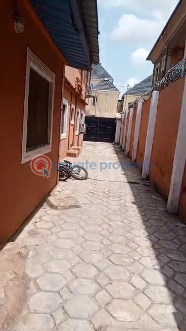6 bedroom Duplex For Sale College Bustop Igando Lagos Igando Ikotun/Igando Lagos - 43