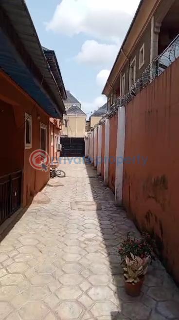 6 bedroom Duplex For Sale College Bustop Igando Lagos Igando Ikotun/Igando Lagos - 41