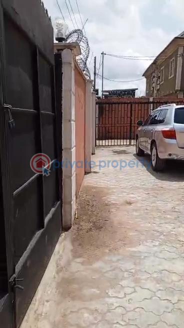 6 bedroom Duplex For Sale College Bustop Igando Lagos Igando Ikotun/Igando Lagos - 3
