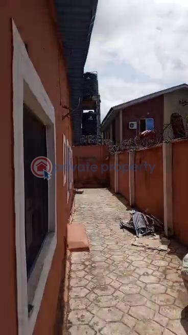 6 bedroom Duplex For Sale College Bustop Igando Lagos Igando Ikotun/Igando Lagos - 32