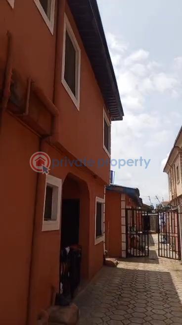 6 bedroom Duplex For Sale College Bustop Igando Lagos Igando Ikotun/Igando Lagos - 17
