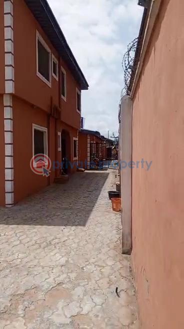 6 bedroom Duplex For Sale College Bustop Igando Lagos Igando Ikotun/Igando Lagos - 2
