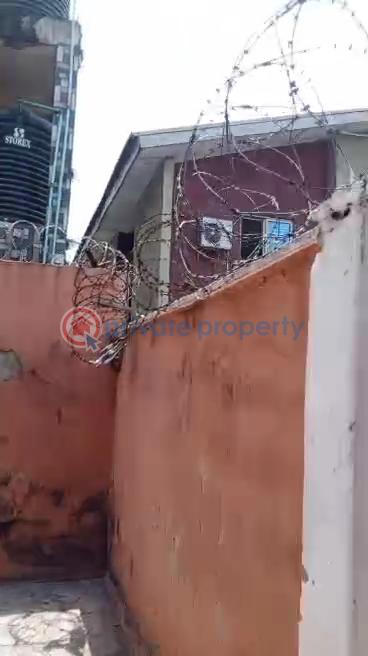 6 bedroom Duplex For Sale College Bustop Igando Lagos Igando Ikotun/Igando Lagos - 37