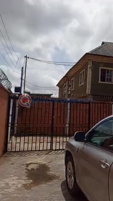 6 bedroom Duplex For Sale College Bustop Igando Lagos Igando Ikotun/Igando Lagos - 5