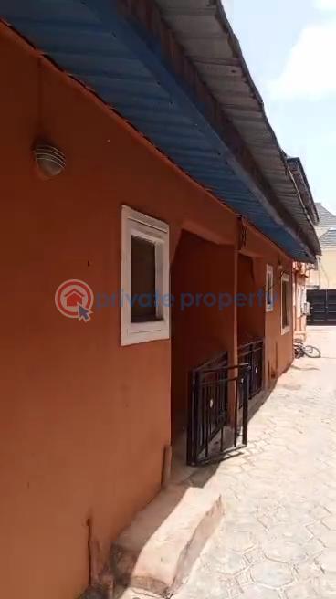 6 bedroom Duplex For Sale College Bustop Igando Lagos Igando Ikotun/Igando Lagos - 40