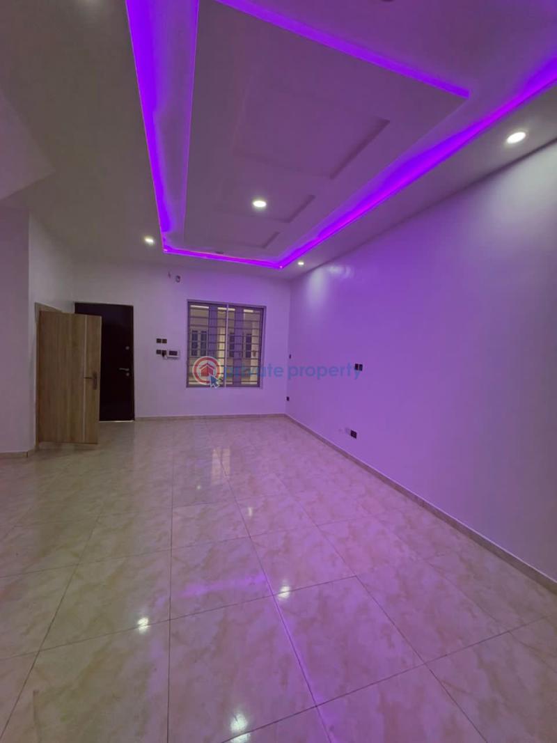 Very spacious 1-bedroom & parlor miniflat | royal pine estate, orchid, lekki - 1 1 bedroom Mini Flat For Rent Royal Pine Lekki Lagos - 1