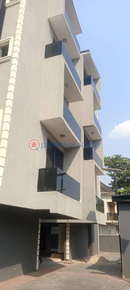 3 bedroom Flat & Apartment For Rent Shonibare Estate, Maryland Lagos - 0