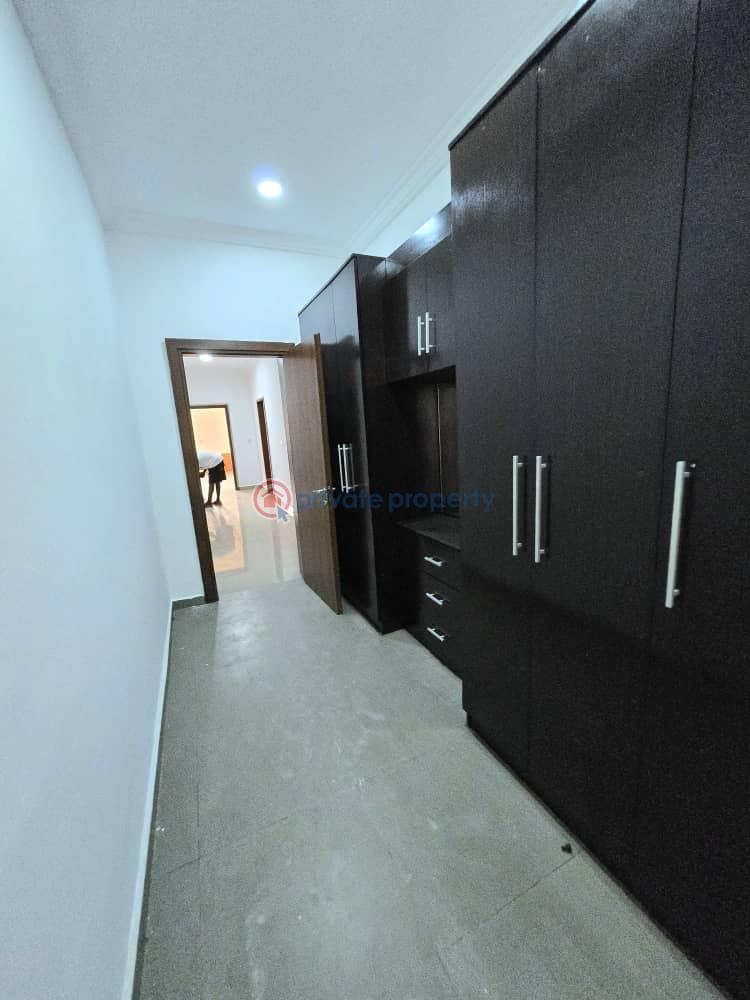 Very spacious 3-bedroom apartment - 17 3 bedroom Flat & Apartment For Rent Lekki Right Lekki Phase 1 Lagos - 17