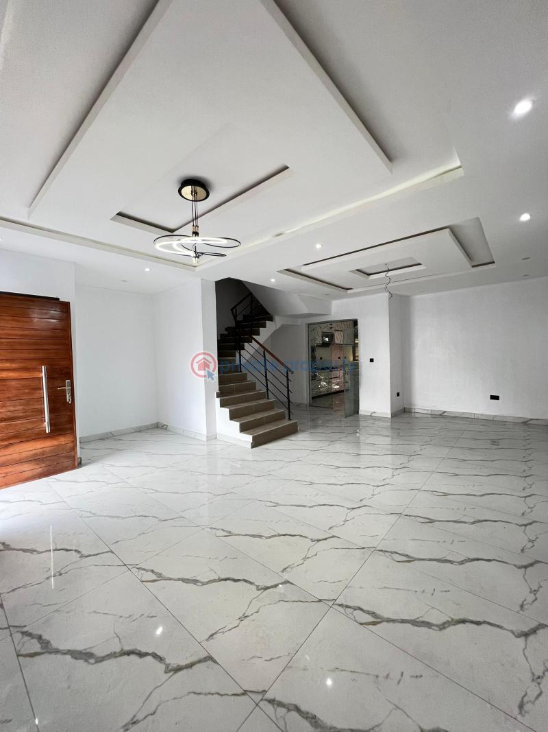 Very spacious 3 terraced duplex with bq in a serene environment - 1 3 bedroom Terraced Duplex For Sale Ikota Lekki Lagos - 1