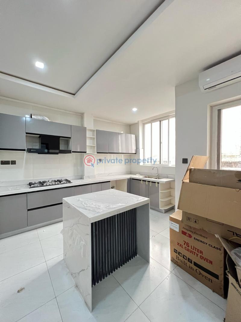 Very spacious 4 bedroom penthouse with swimming pool, gym and elevator - 3 4 bedroom Penthouse For Sale Lekki Lagos - 3