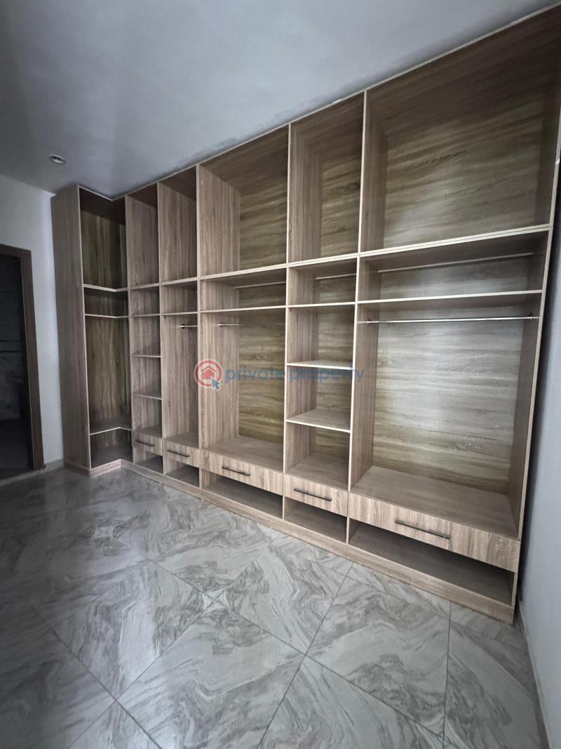 4 bedroom Detached Duplex For Sale Osapa Lekki Lagos - 11