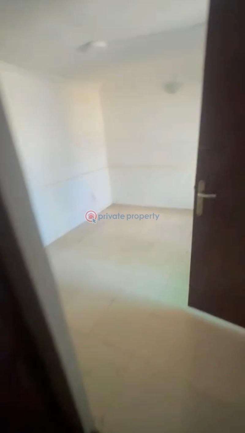 Self Contain For Rent Fola Agoro Yaba Lagos - 0