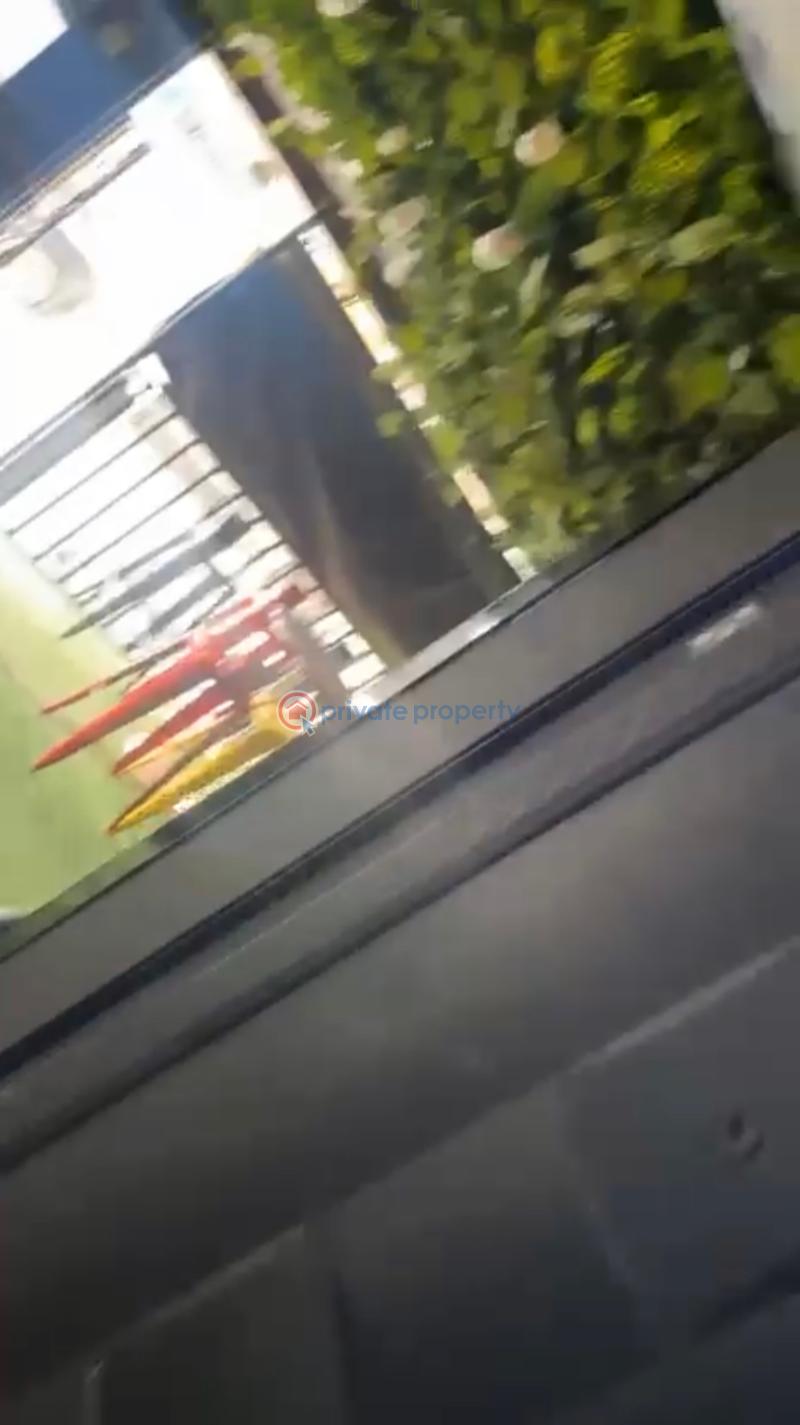 Restaurant/Bar For Rent Off Ogunmoku Mushin Lagos - 3