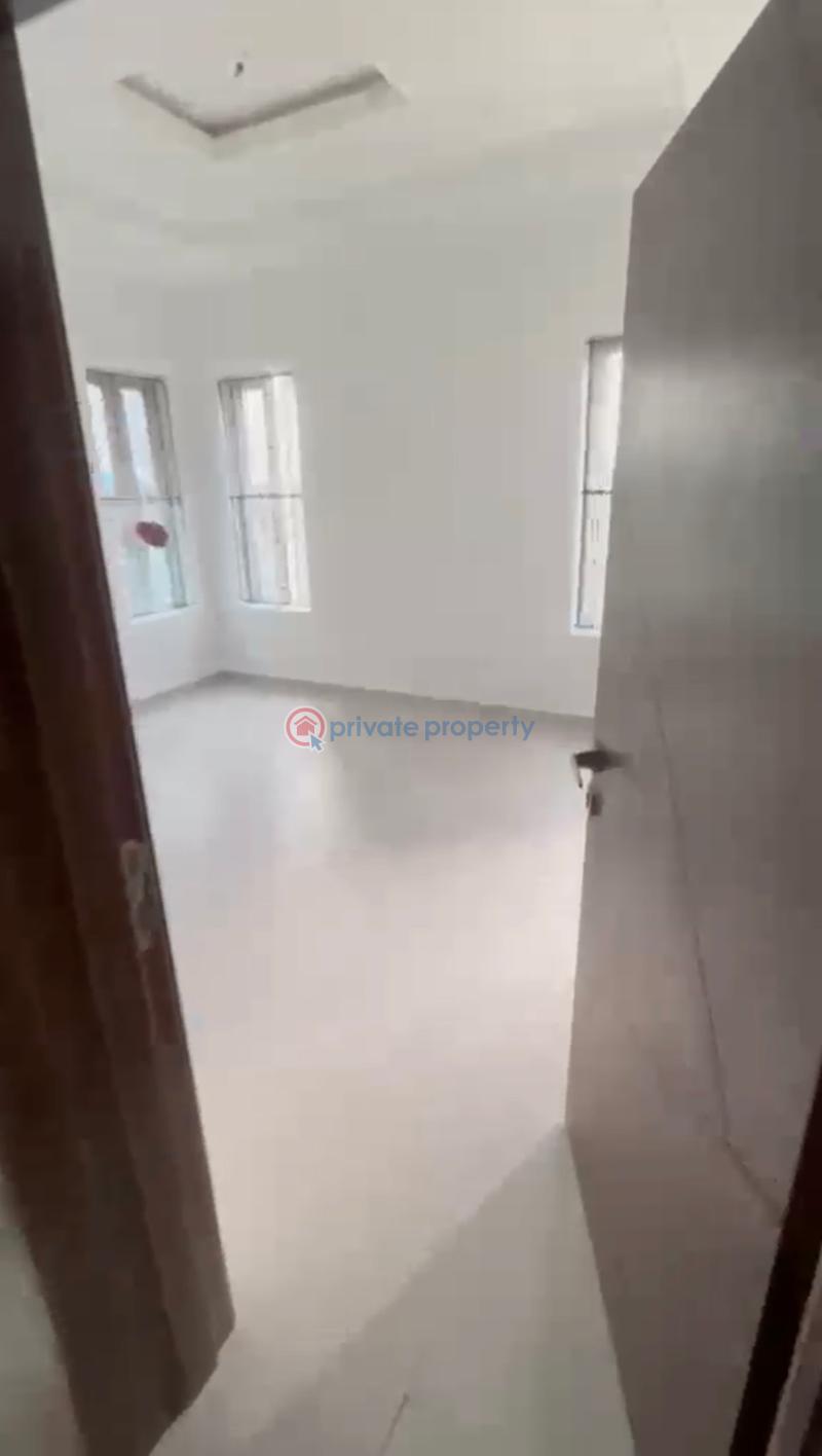 1 bedroom Mini Flat For Rent Off Cmd Road Kosofe/Ikosi Lagos - 1