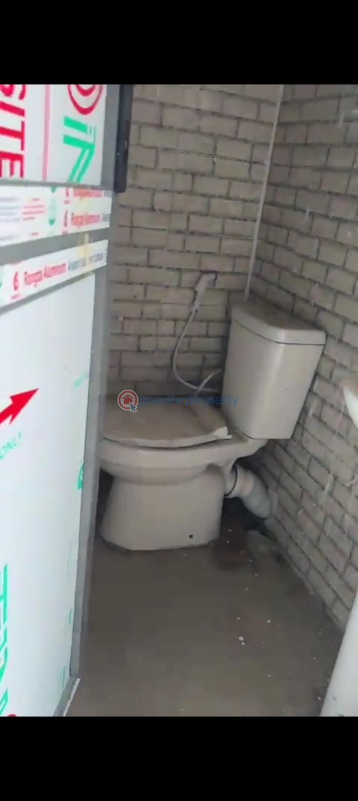 2 bedroom Block Of Flats For Rent Akoka Yaba Lagos - 2