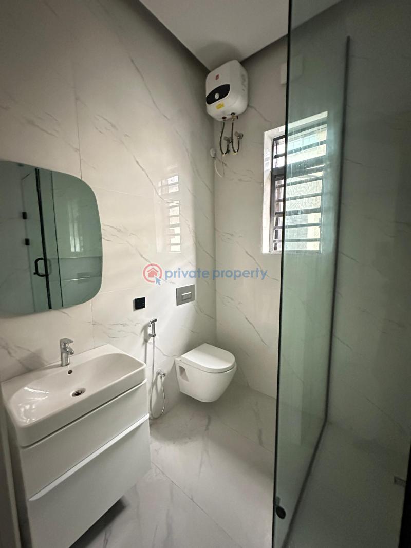 Very spacious standard luxury 4 bedroom - 11 4 bedroom Detached Duplex For Sale Lekki Phase 1 Lagos - 11