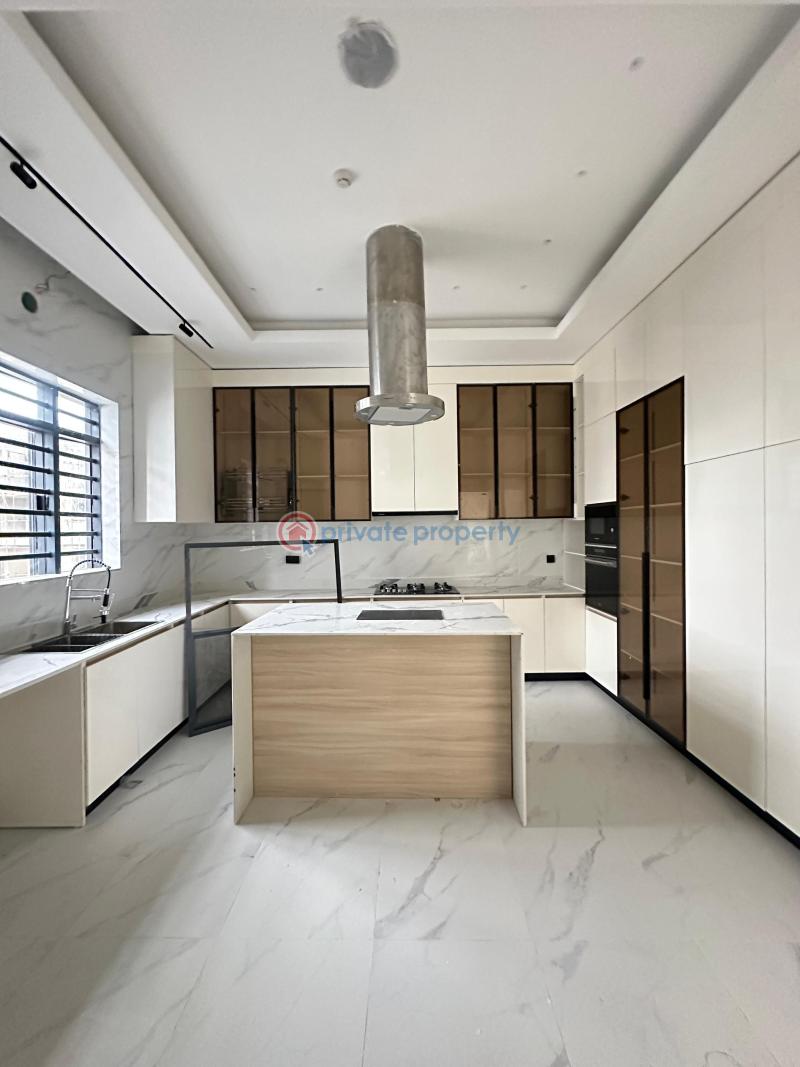 Very spacious standard luxury 4 bedroom - 5 4 bedroom Detached Duplex For Sale Lekki Phase 1 Lagos - 5