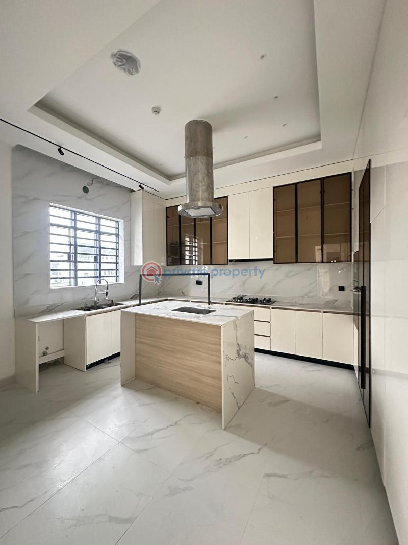 Very spacious standard luxury 4 bedroom - 6 4 bedroom Detached Duplex For Sale Lekki Phase 1 Lagos - 6