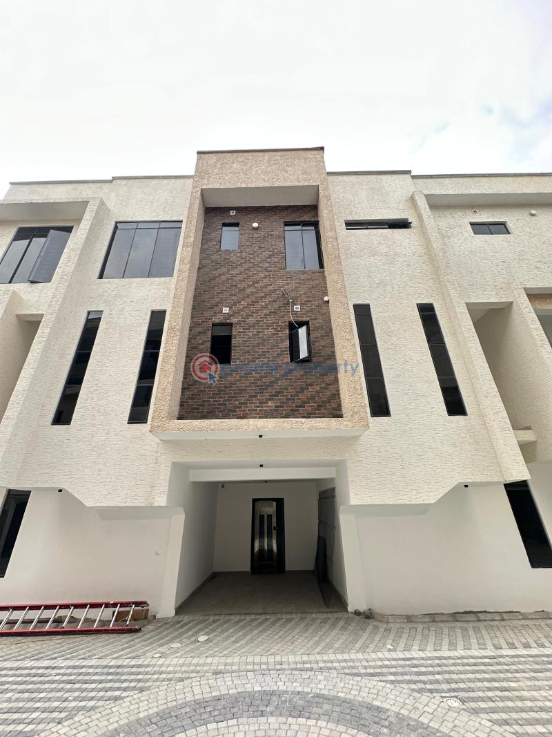 Very spacious standard luxury 4 bedroom - 1 4 bedroom Detached Duplex For Sale Lekki Phase 1 Lagos - 1