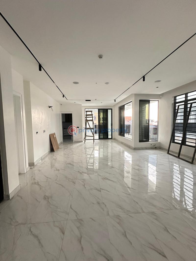 Very spacious standard luxury 4 bedroom - 3 4 bedroom Detached Duplex For Sale Lekki Phase 1 Lagos - 3