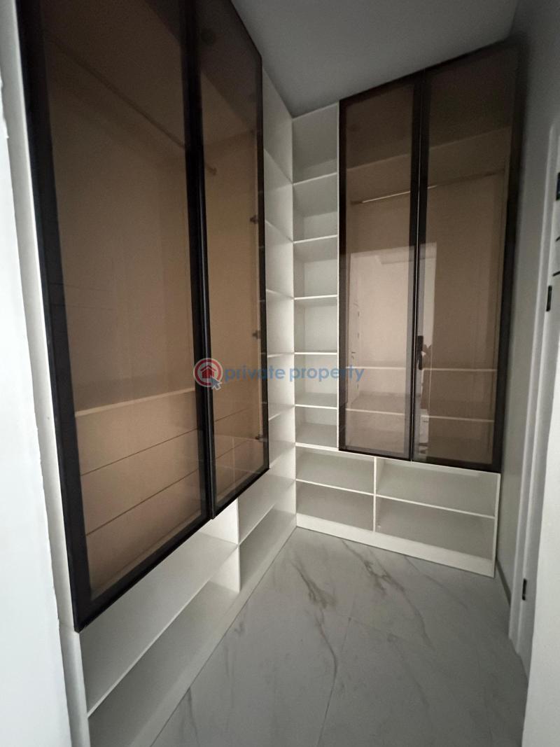 Very spacious standard luxury 4 bedroom - 10 4 bedroom Detached Duplex For Sale Lekki Phase 1 Lagos - 10