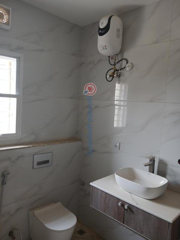 4 bedroom Terraced Duplex For Rent Gilmore Jahi Abuja Phase 2  - 3