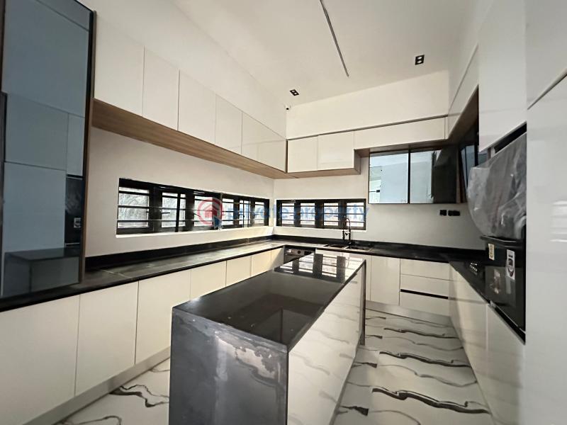 5 bedroom Detached Duplex For Sale Agungi Lekki Lagos - 10